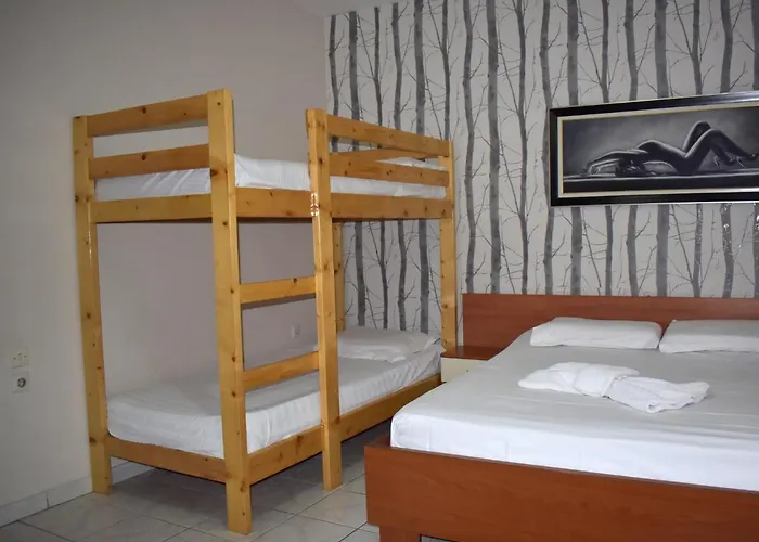 Отель Hotel Central